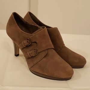 NEW Anne Klein suede booties